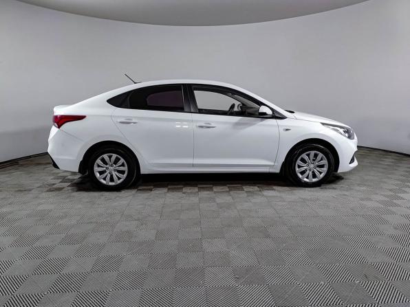 Hyundai Solaris II с пробегом 2019 года, цена 1 220 000 рублей, 139424 км, седан, Автокод Объявления