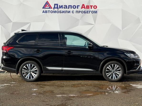 Mitsubishi Outlander III Рестайлинг 3 с пробегом 2021 года, цена 2 300 000 рублей, 165000 км, внедорожник, Автокод Объявления