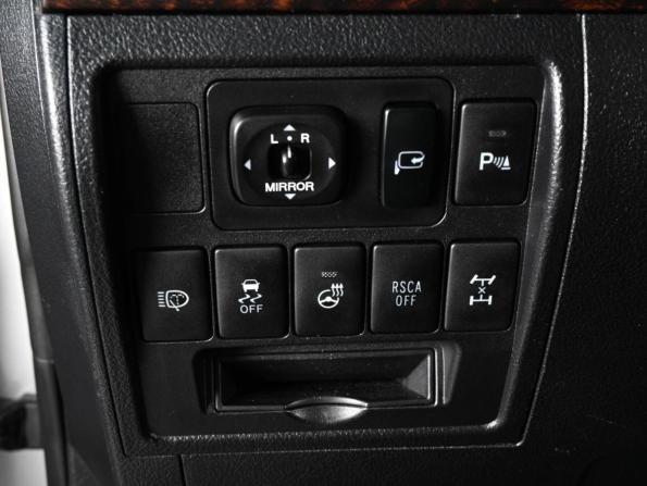 Toyota Land Cruiser 200 Series Рестайлинг 1 с пробегом 2013 года, цена 3 779 000 рублей, 275981 км, внедорожник, Автокод Объявления