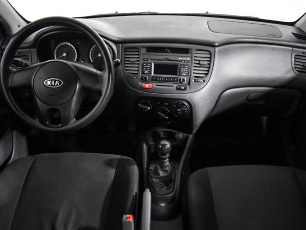 Kia Rio II Рестайлинг с пробегом 2010 года, цена 379 000 рублей, 270000 км, седан, Автокод Объявления