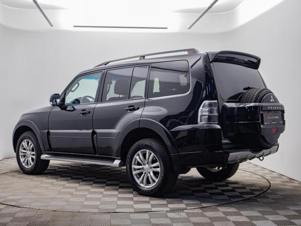 Mitsubishi Pajero IV Рестайлинг 1 с пробегом 2013 года, цена 1 920 000 рублей, 186963 км, внедорожник, Автокод Объявления