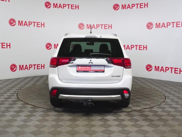 Mitsubishi Outlander III Рестайлинг 2 с пробегом 2016 года, цена 1 720 000 рублей, 190293 км, внедорожник, Автокод Объявления