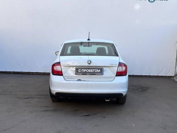 Skoda Rapid I Рестайлинг с пробегом 2018 года, цена 825 000 рублей, 337983 км, лифтбек, Автокод Объявления