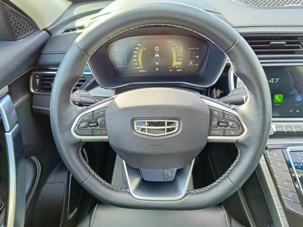 Geely Atlas Pro с пробегом 2024 года, цена 2 239 995 рублей, 10739 км, внедорожник, Автокод Объявления