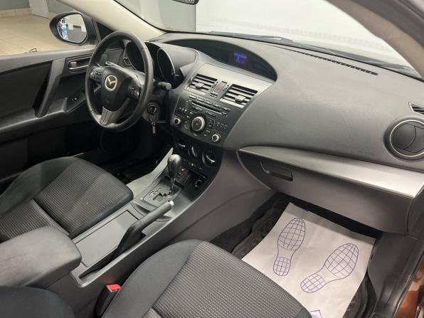 Mazda 3 II (BL) Рестайлинг с пробегом 2011 года, цена 748 000 рублей, 229000 км, седан, Автокод Объявления