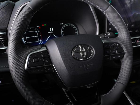 Toyota Highlander IV (XU70) с пробегом 2026 года, цена 5 782 000 рублей, 1 км, внедорожник, Автокод Объявления
