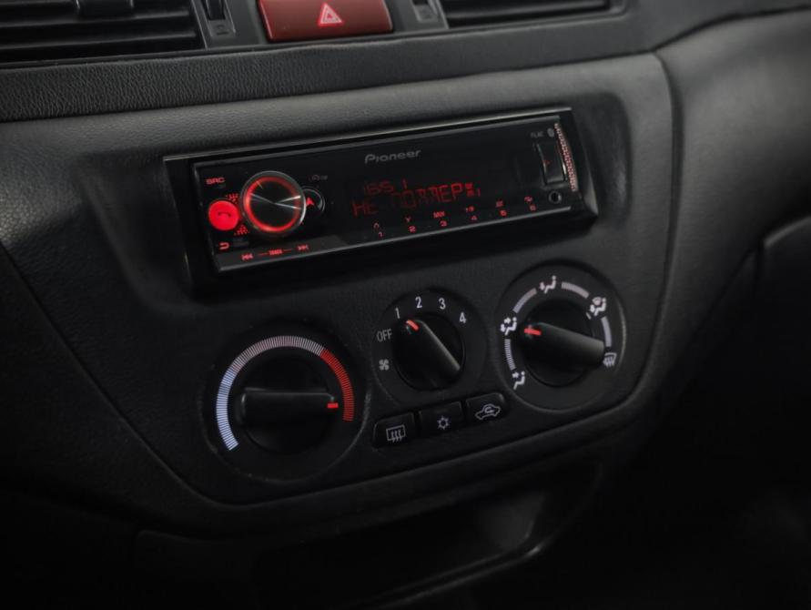 Mitsubishi Lancer IX Рестайлинг Санкт-Петербург  - изображение 13