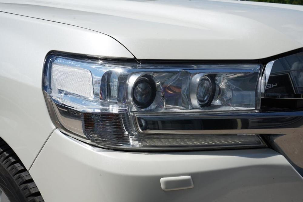 Toyota Land Cruiser 200 Series Рестайлинг 2 Крым  - изображение 30