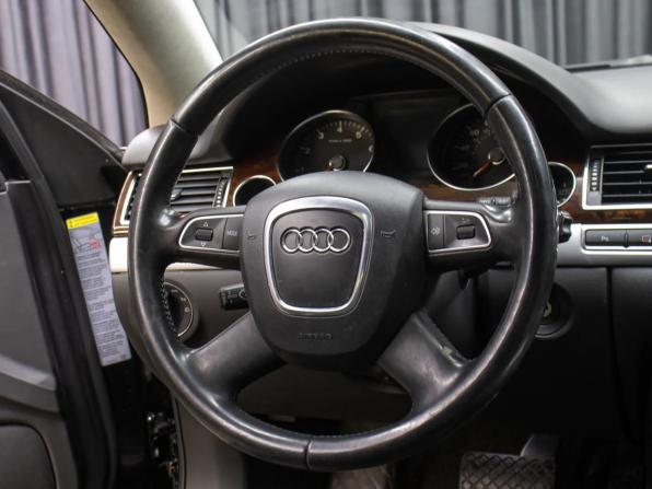 Audi A8 II (D3) Рестайлинг 2 с пробегом 2008 года, цена 979 000 рублей, 177000 км, седан, Автокод Объявления