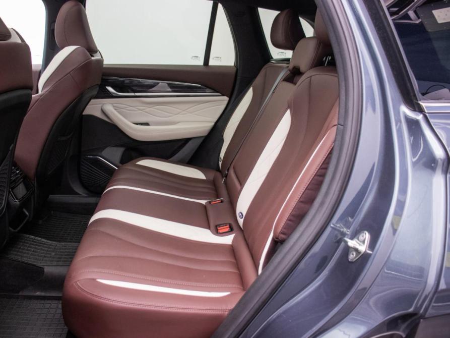 Geely Monjaro I Москва  - изображение 11