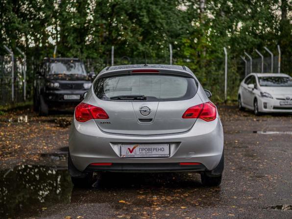 Opel Astra J с пробегом 2011 года, цена 500 000 рублей, 170205 км, хэтчбек, Автокод Объявления