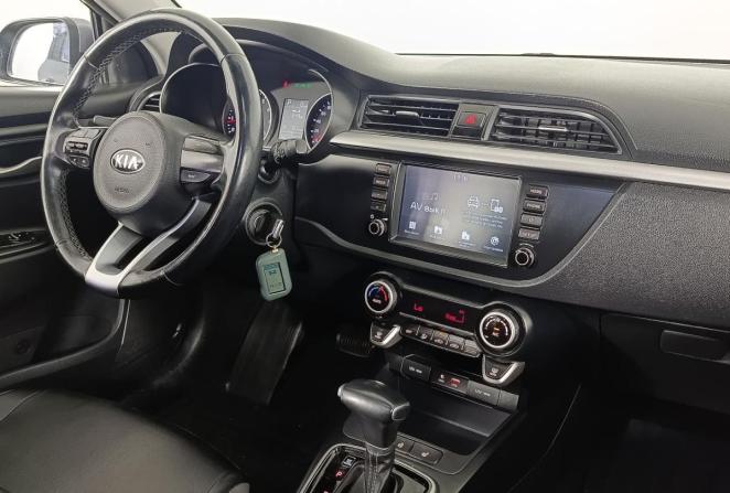 Kia Rio IV с пробегом 2018 года, цена 1 380 000 рублей, 85908 км, седан, Автокод Объявления