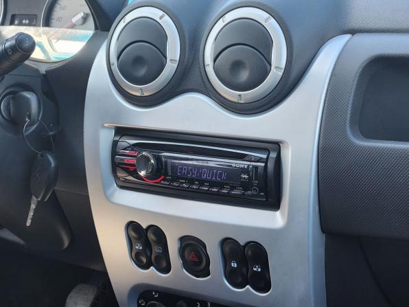 Renault Sandero I с пробегом 2010 года, цена 379 000 рублей, 236000 км, хэтчбек, Автокод Объявления