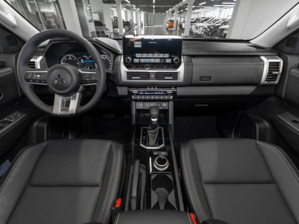 Mitsubishi L200 VI с пробегом 2025 года, цена 5 300 000 рублей, 50 км, пикап, Автокод Объявления