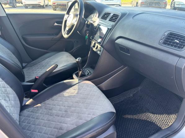 Volkswagen Polo V с пробегом 2012 года, цена 614 000 рублей, 231275 км, седан, Автокод Объявления