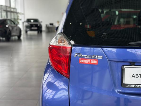 Toyota Ractis II с пробегом 2011 года, цена 879 000 рублей, 107000 км, хэтчбек, Автокод Объявления