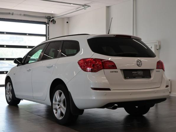 Opel Astra J с пробегом 2011 года, цена 660 000 рублей, 158073 км, универсал, Автокод Объявления