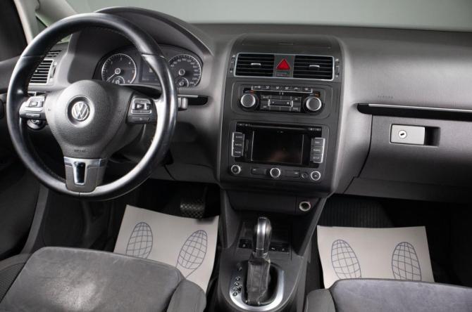 Volkswagen Touran I Рестайлинг с пробегом 2011 года, цена 1 299 000 рублей, 290000 км, компактвэн, Автокод Объявления
