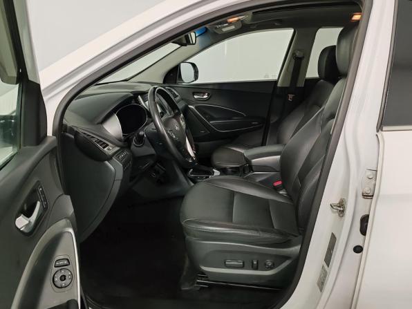 Hyundai Santa Fe III Рестайлинг с пробегом 2018 года, цена 2 569 000 рублей, 120211 км, внедорожник, Автокод Объявления