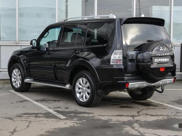 Mitsubishi Pajero IV с пробегом 2011 года, цена 1 950 000 рублей, 398459 км, внедорожник, Автокод Объявления