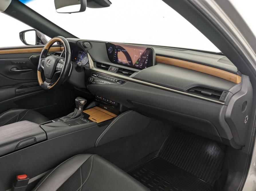 Lexus ES VII Москва  - изображение 11