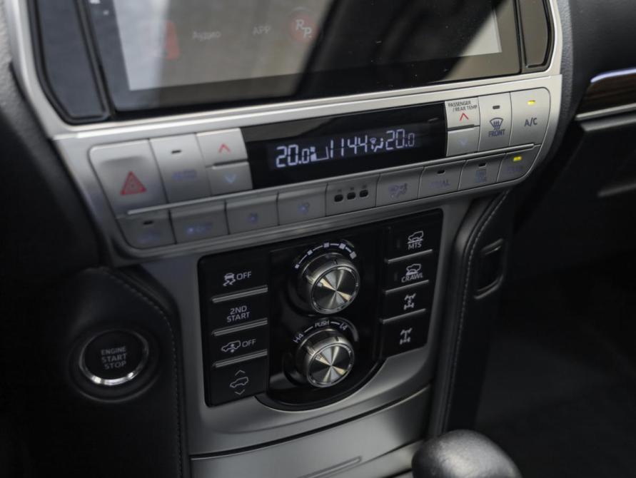 Toyota Land Cruiser Prado 150 Series Рестайлинг 2 Санкт-Петербург  - изображение 19