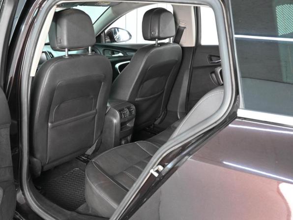 Opel Insignia I Рестайлинг с пробегом 2015 года, цена 1 325 000 рублей, 222699 км, универсал, Автокод Объявления