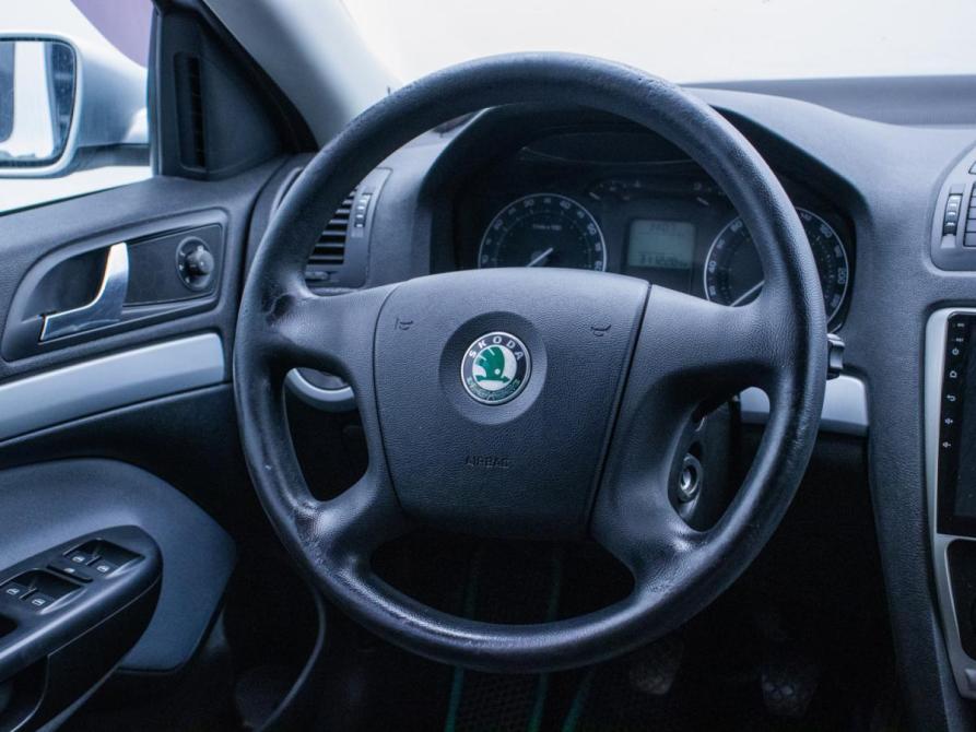 Skoda Octavia II (A5) Москва  - изображение 15