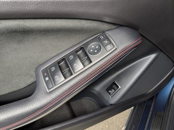 Mercedes-Benz GLA I (X156) Рестайлинг с пробегом 2019 года, цена 2 650 000 рублей, 49821 км, внедорожник, Автокод Объявления