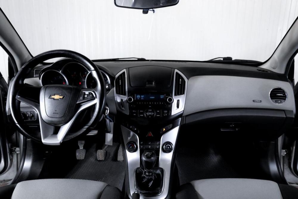 Chevrolet Cruze I Рестайлинг Тюмень  - изображение 14