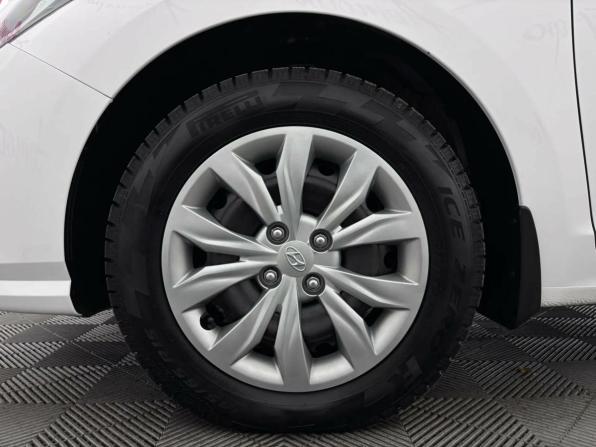 Hyundai Solaris II Рестайлинг с пробегом 2022 года, цена 1 499 000 рублей, 70117 км, седан, Автокод Объявления