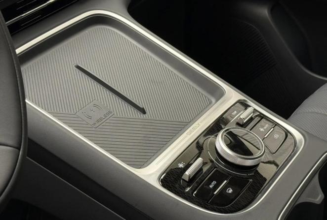 Новый Geely EX5 Гибрид 2026 года, цена 3 829 990 рублей, внедорожник, Автокод Объявления