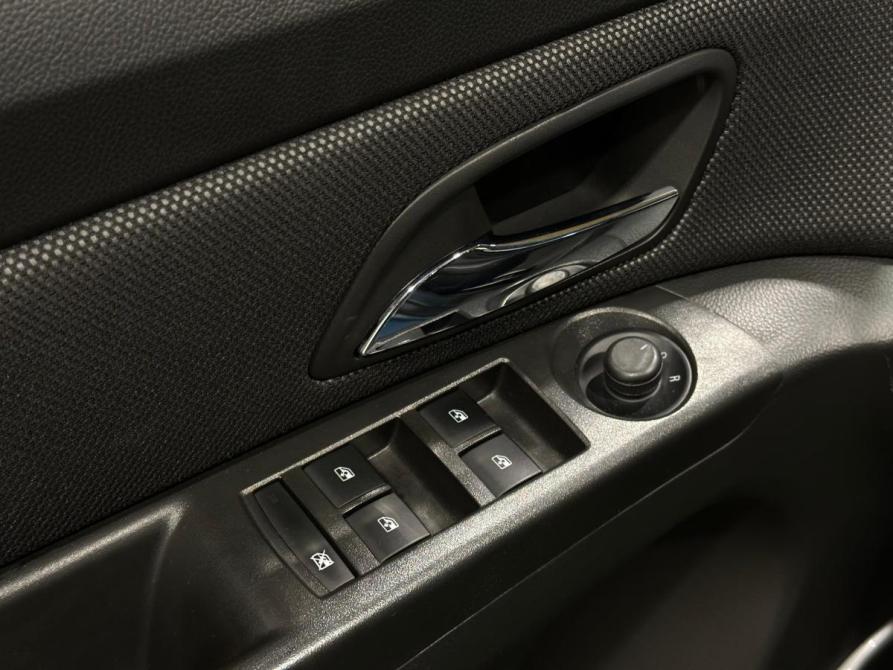 Chevrolet Cruze I Рестайлинг Челябинск  - изображение 15