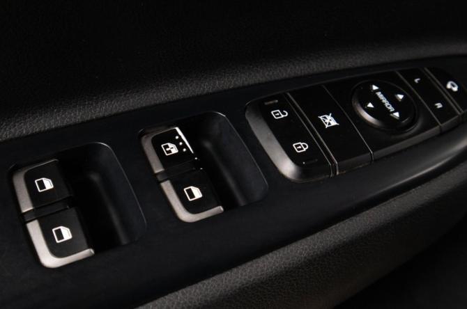 Kia Rio IV Рестайлинг с пробегом 2021 года, цена 1 789 000 рублей, 117700 км, хэтчбек, Автокод Объявления
