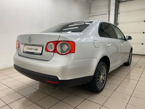 Volkswagen Jetta V с пробегом 2010 года, цена 449 000 рублей, 296198 км, седан, Автокод Объявления
