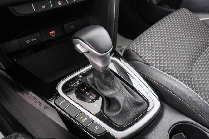 Kia Ceed III Рестайлинг с пробегом 2022 года, цена 2 249 000 рублей, 43100 км, хэтчбек, Автокод Объявления