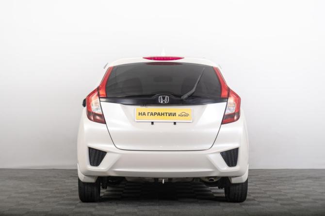 Honda Fit III с пробегом 2015 года, цена 929 000 рублей, 180000 км, хэтчбек, Автокод Объявления