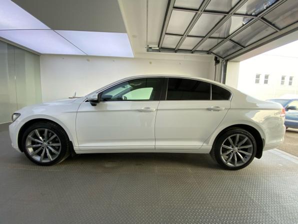 Volkswagen Passat B8 с пробегом 2018 года, цена 2 265 000 рублей, 98700 км, седан, Автокод Объявления