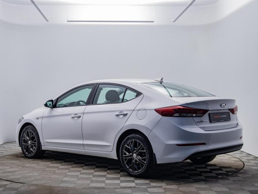 Hyundai Elantra VI (AD) Москва  - изображение 3