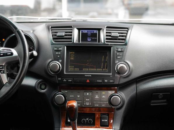 Toyota Highlander II (XU40) Рестайлинг с пробегом 2011 года, цена 1 880 000 рублей, 251359 км, внедорожник, Автокод Объявления