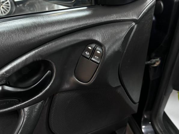 Ford Focus I Рестайлинг с пробегом 2004 года, цена 395 000 рублей, 188112 км, седан, Автокод Объявления