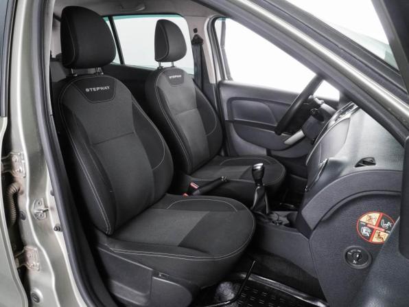 Renault Sandero II Рестайлинг с пробегом 2022 года, цена 1 262 000 рублей, 79036 км, хэтчбек, Автокод Объявления