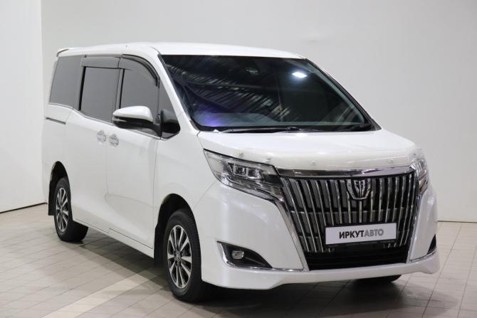 Toyota Esquire I Рестайлинг с пробегом 2018 года, цена 2 300 000 рублей, 63771 км, минивэн, Автокод Объявления
