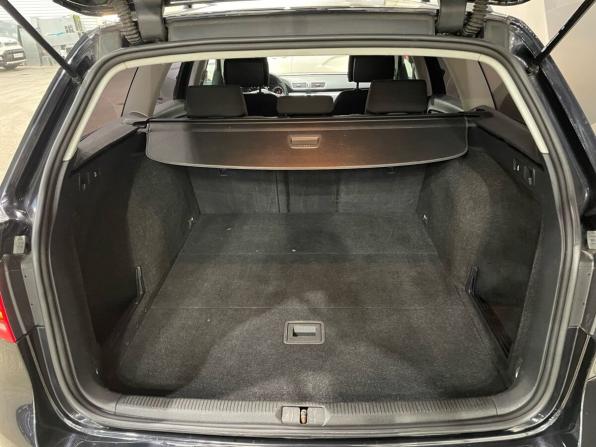 Volkswagen Passat B7 с пробегом 2011 года, цена 1 030 000 рублей, 218448 км, универсал, Автокод Объявления