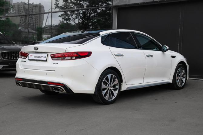 Kia Optima IV Рестайлинг с пробегом 2018 года, цена 2 350 000 рублей, 52080 км, седан, Автокод Объявления