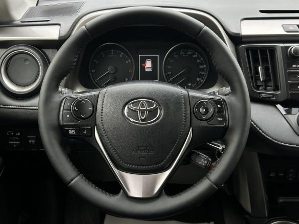 Toyota RAV4 IV (XA40) Рестайлинг с пробегом 2016 года, цена 2 140 000 рублей, 187597 км, внедорожник, Автокод Объявления