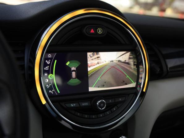 Mini Hatch III (F55/F56) Рестайлинг с пробегом 2020 года, цена 3 199 000 рублей, 51926 км, хэтчбек, Автокод Объявления