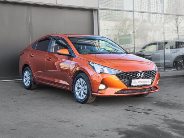 Hyundai Solaris II Рестайлинг с пробегом 2021 года, цена 1 550 000 рублей, 110679 км, седан, Автокод Объявления