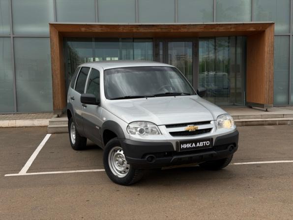 Chevrolet Niva I Рестайлинг с пробегом 2017 года, цена 790 000 рублей, 58000 км, внедорожник, Автокод Объявления