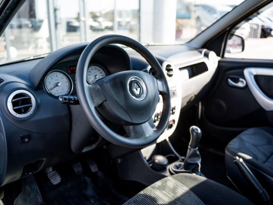 Renault Logan I Рестайлинг Ростов-на-Дону  - изображение 17